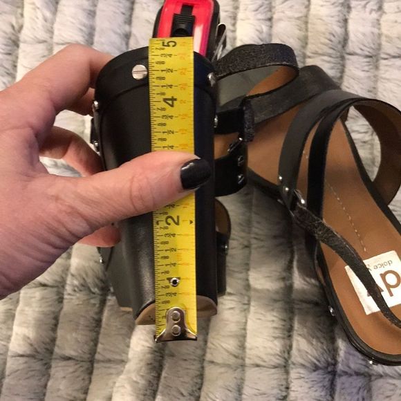 Cute black Dolce Vita wedges - Picture 5 of 5